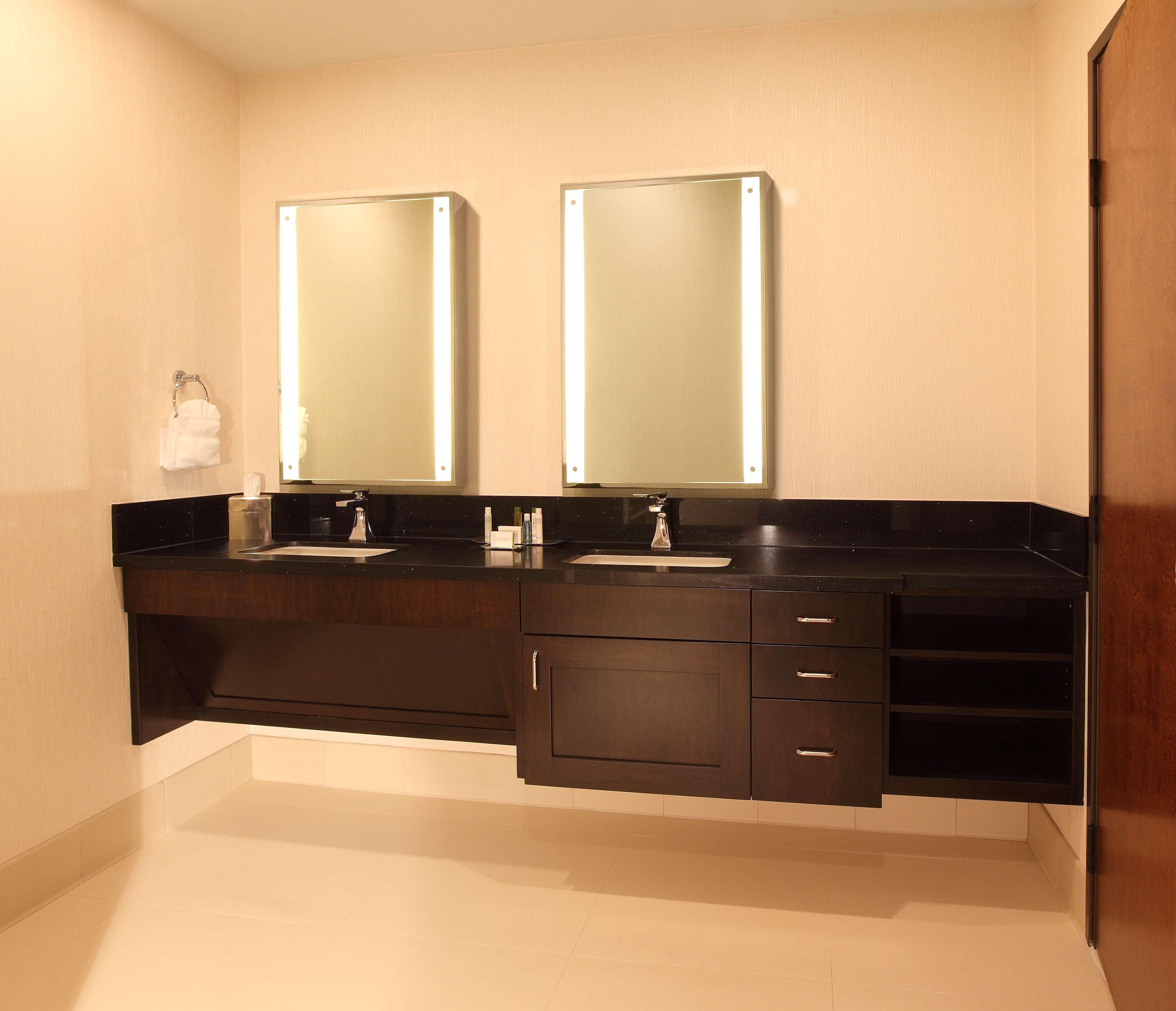 Doubletree By Hilton Hotel
