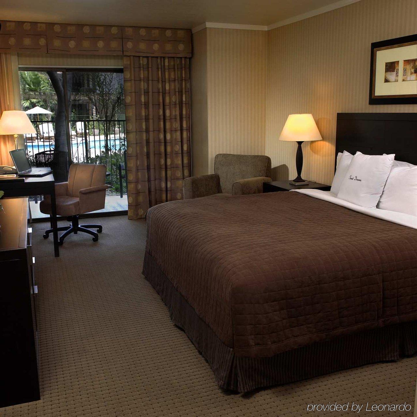 Doubletree By Hilton 4* Claremont