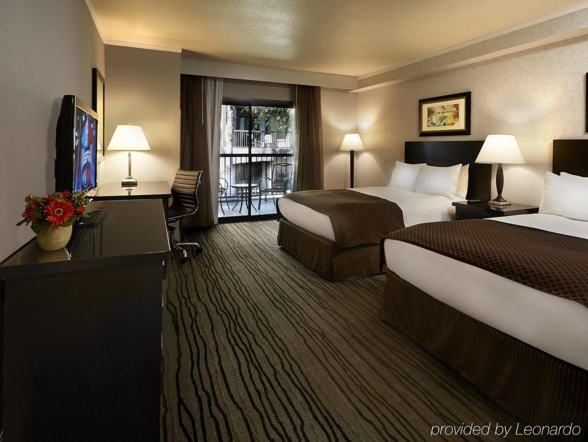 Doubletree By Hilton 4*